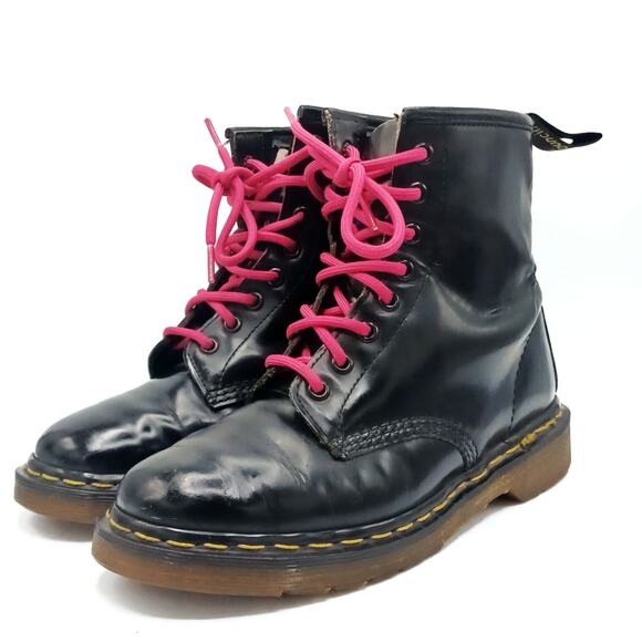 Dr. MARTENS Made in England Black Leather Combat Boots Women’s 9  Vintage Grunge - Picture 1 of 16